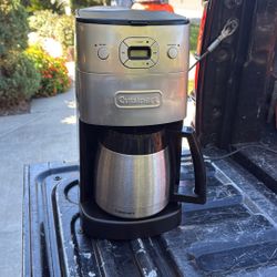 Cuisinart Coffee Maker With coffee Bean Grinder Option. 