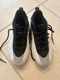 Adidas Boy AE Basketball Shoes Size 7