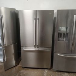 25 Cubic Foot French Door Bottom Freezer Pull Out With Water And Ice Inside Gorgeous