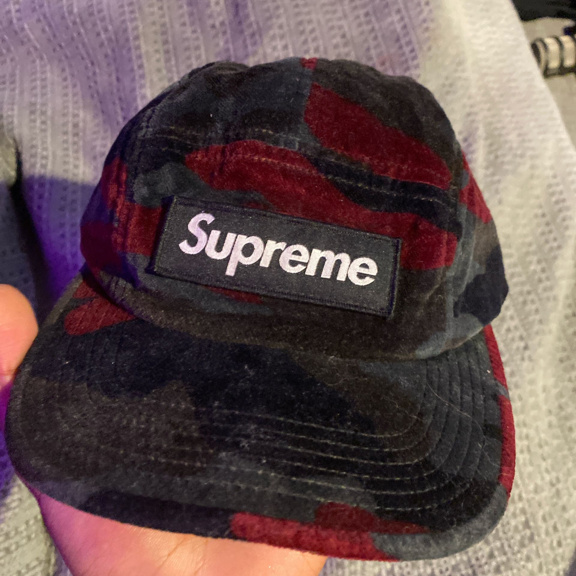 SUPREME BOX LOGO HAT