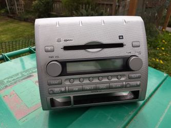 Toyota Tacoma OEM JBL Single DIN Stereo System