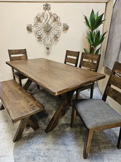 Sale... Sale... 6 pc Rustic Farmhouse Dining set... While supplies last!!