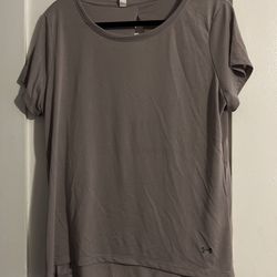Women’s Underarmor Workout Shirt