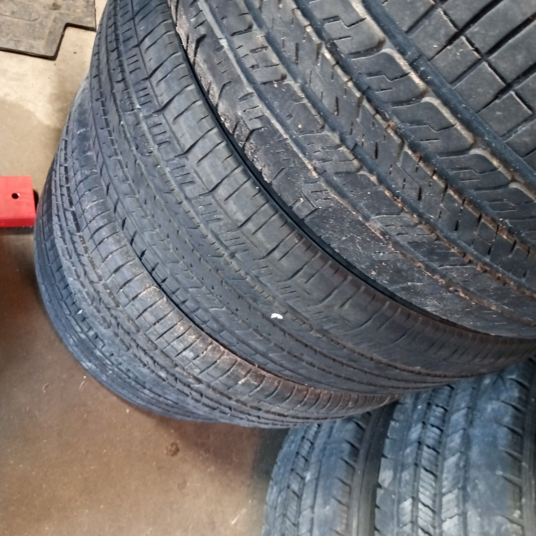 215/45/17 tires 200