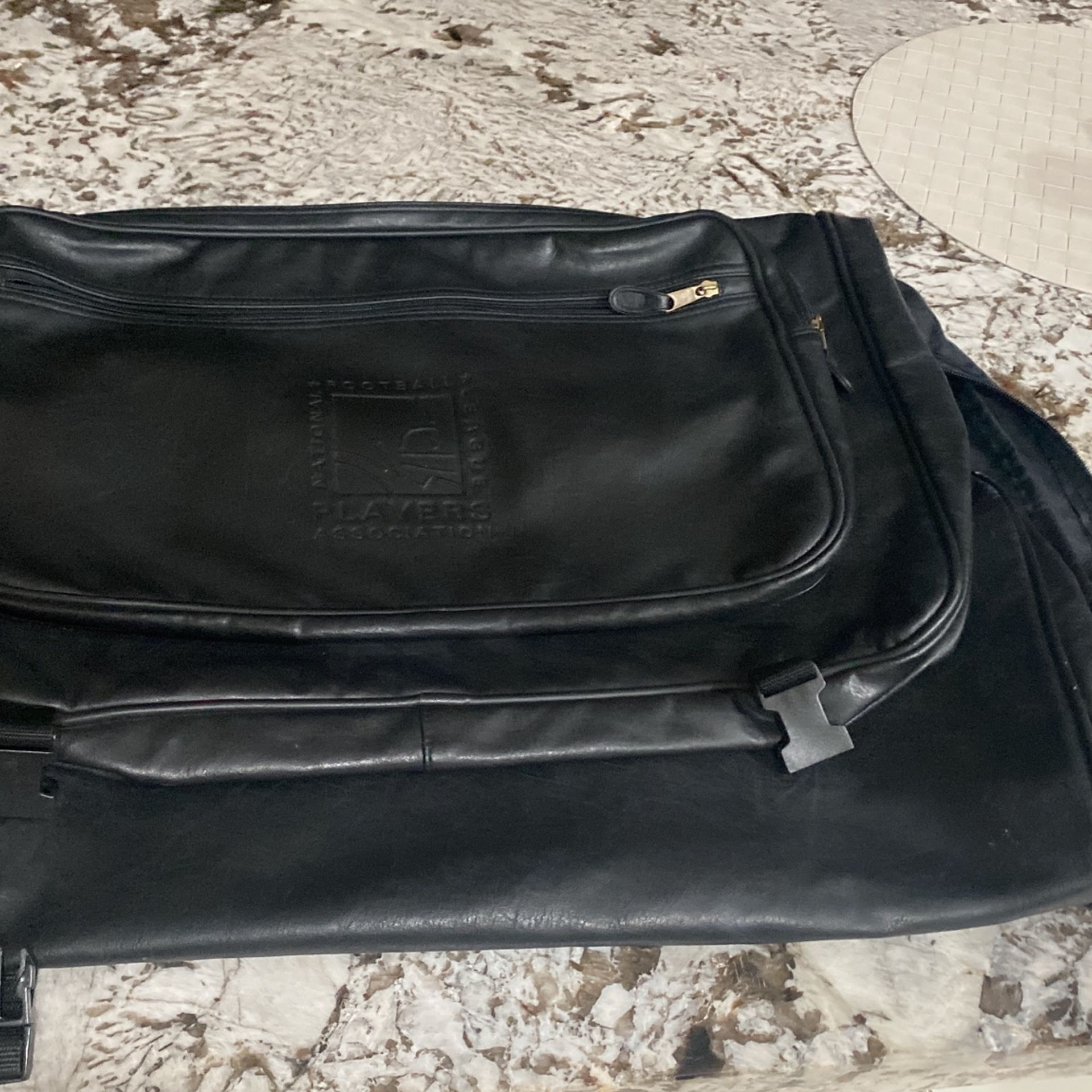 Traveler Garment Bag