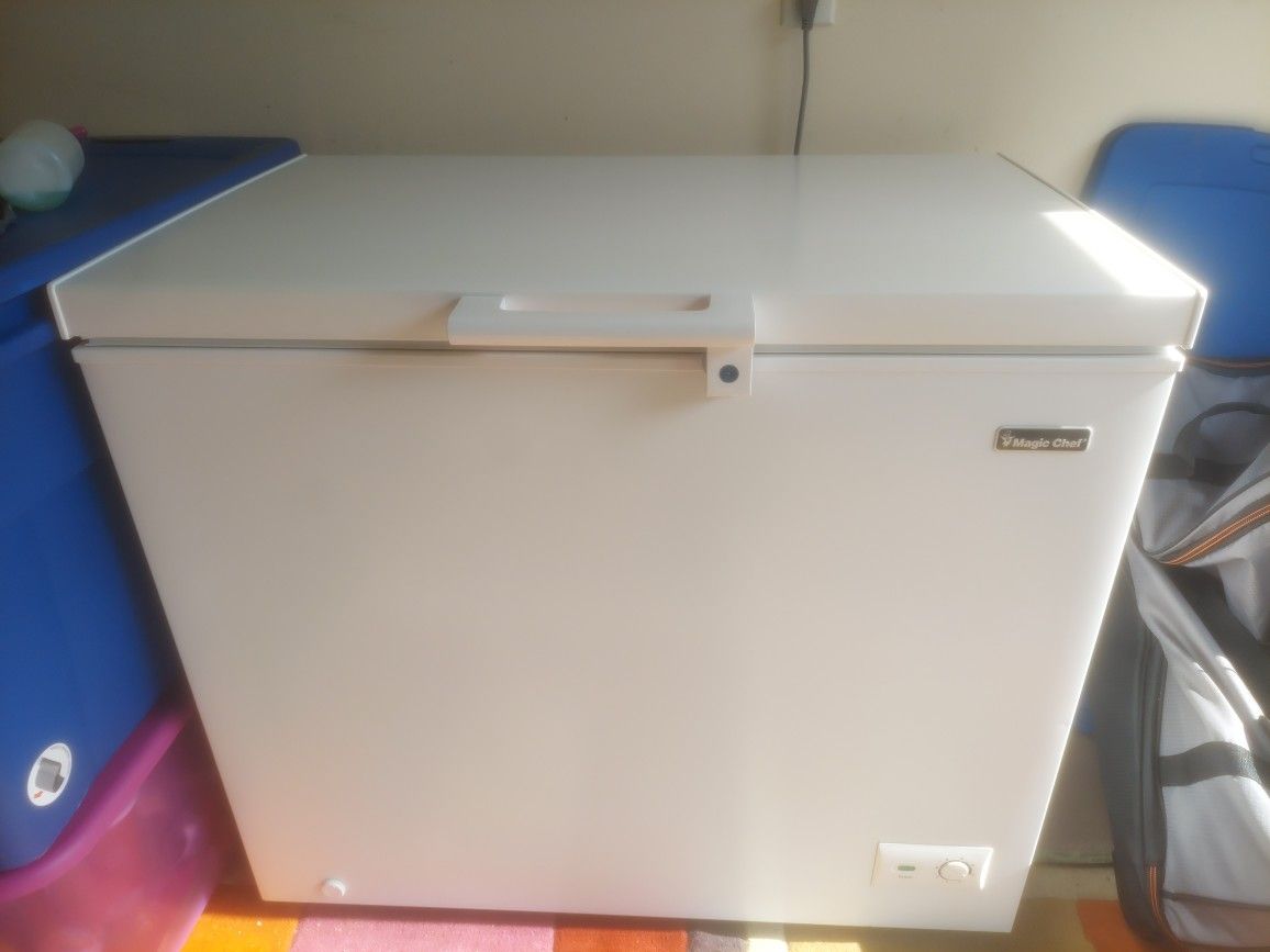 Magic Chef Deep Freezer