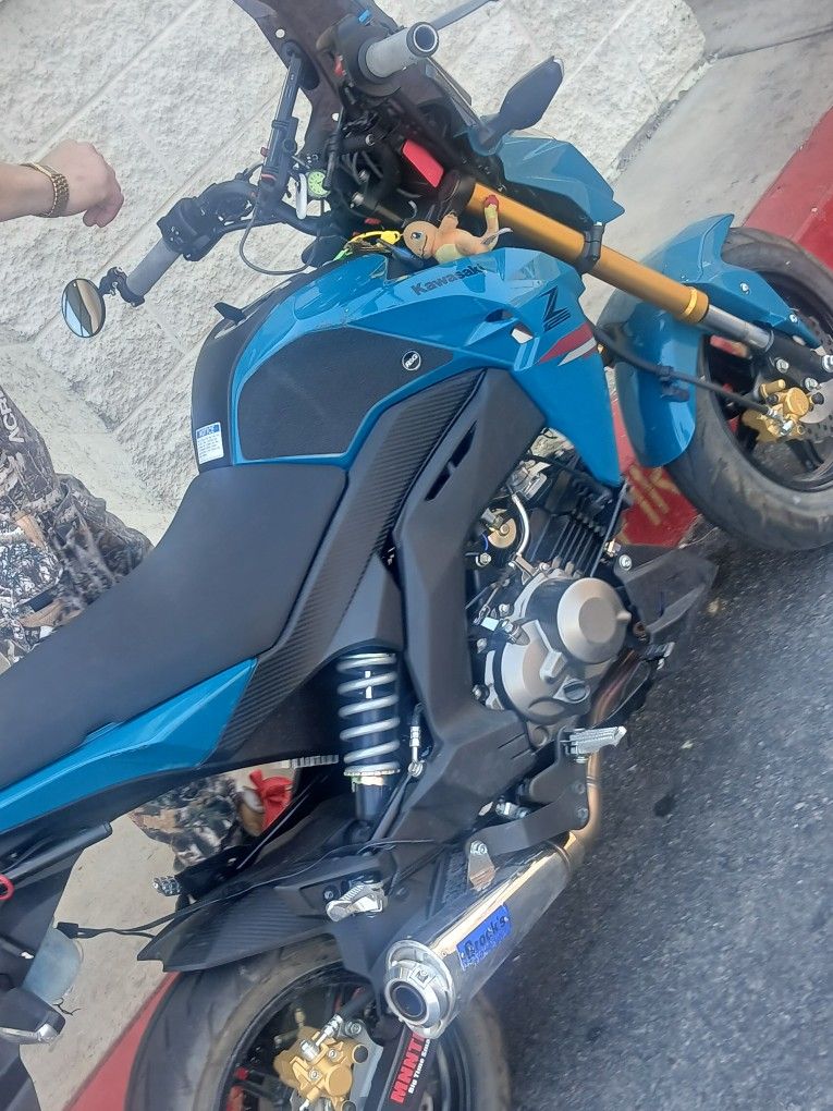 2022. Z125 ..KAWASAKI 4 STROKE