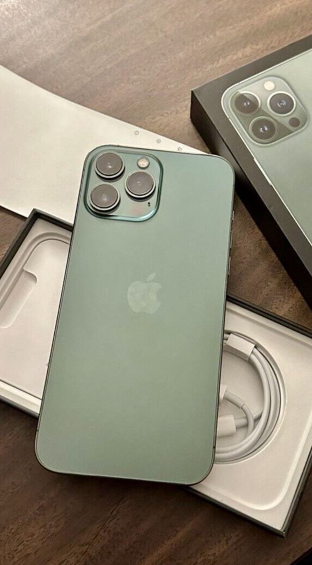 Apple iPhone 13 Pro Max 256GB Alpine Green UNLOCKED with Original Box 