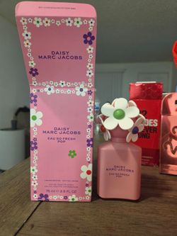Daisy marc jacobs