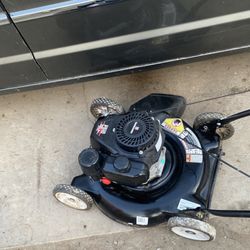 Yard Machines 20-inch gas push lawn mower