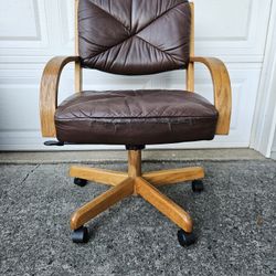 Vintage Sviwel Tilt Desk Office Chair