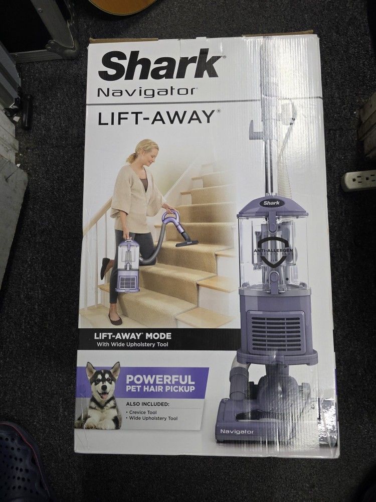 Shark NV352 Navigator Lift-Away Upright Vacuum, Purple