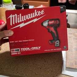 Milwaukee 1/4 Hex Impact Driver 