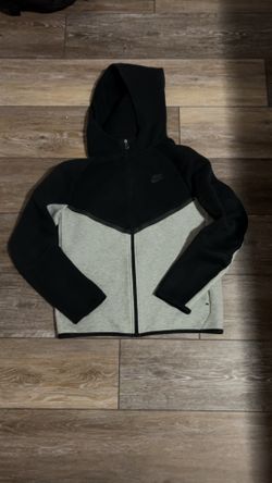 Nike Tech