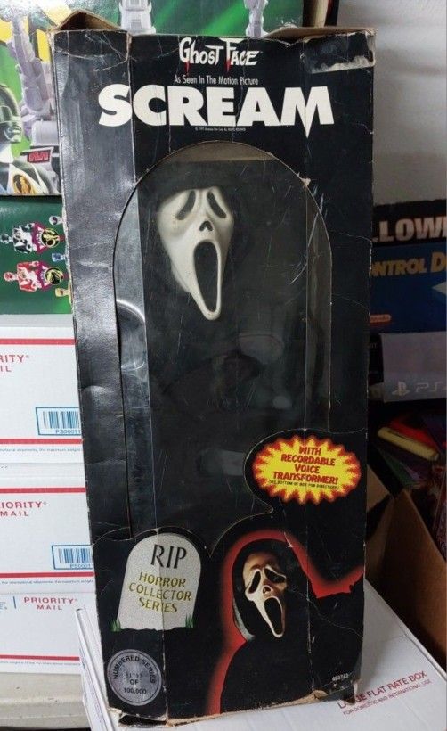 Vintage Ghost Face Scream 18 Inch RIP Horror Collector Series Figure Comes In Box With Voice Transformer 1997