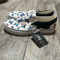 Stitch vans 7.5 in women 6 in men’s  Pickup only