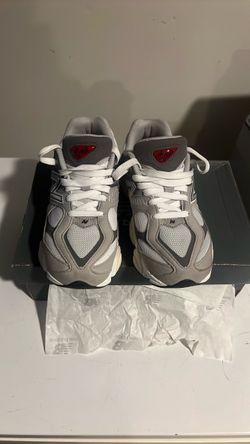 New Balance 9060 Grey Sneakers