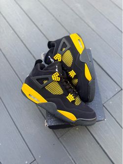 Jordan 4 Yellow Thunder