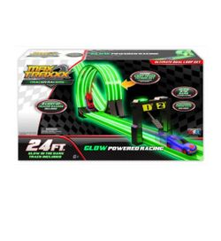 Max Traxxx Glow Powered Racing