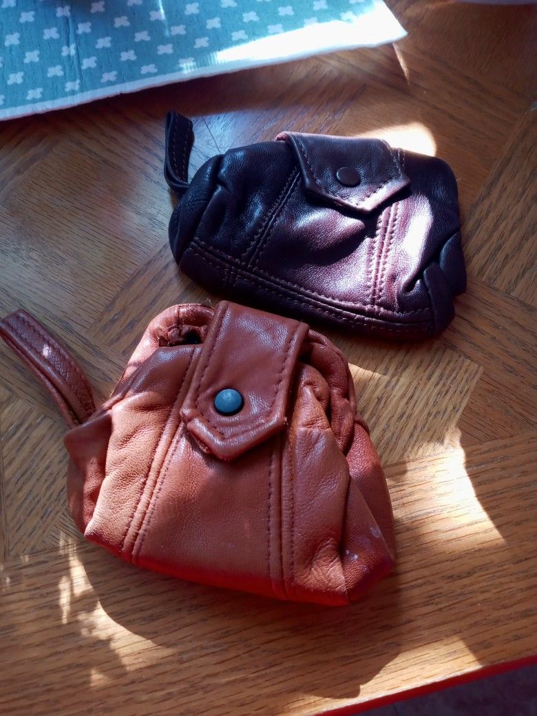 Two Small Wallets From Italy Can Use For Change