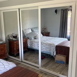 Closed Mirror Doors 