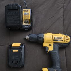 20v Dewalt Drill With 2 Batteries And Charger
