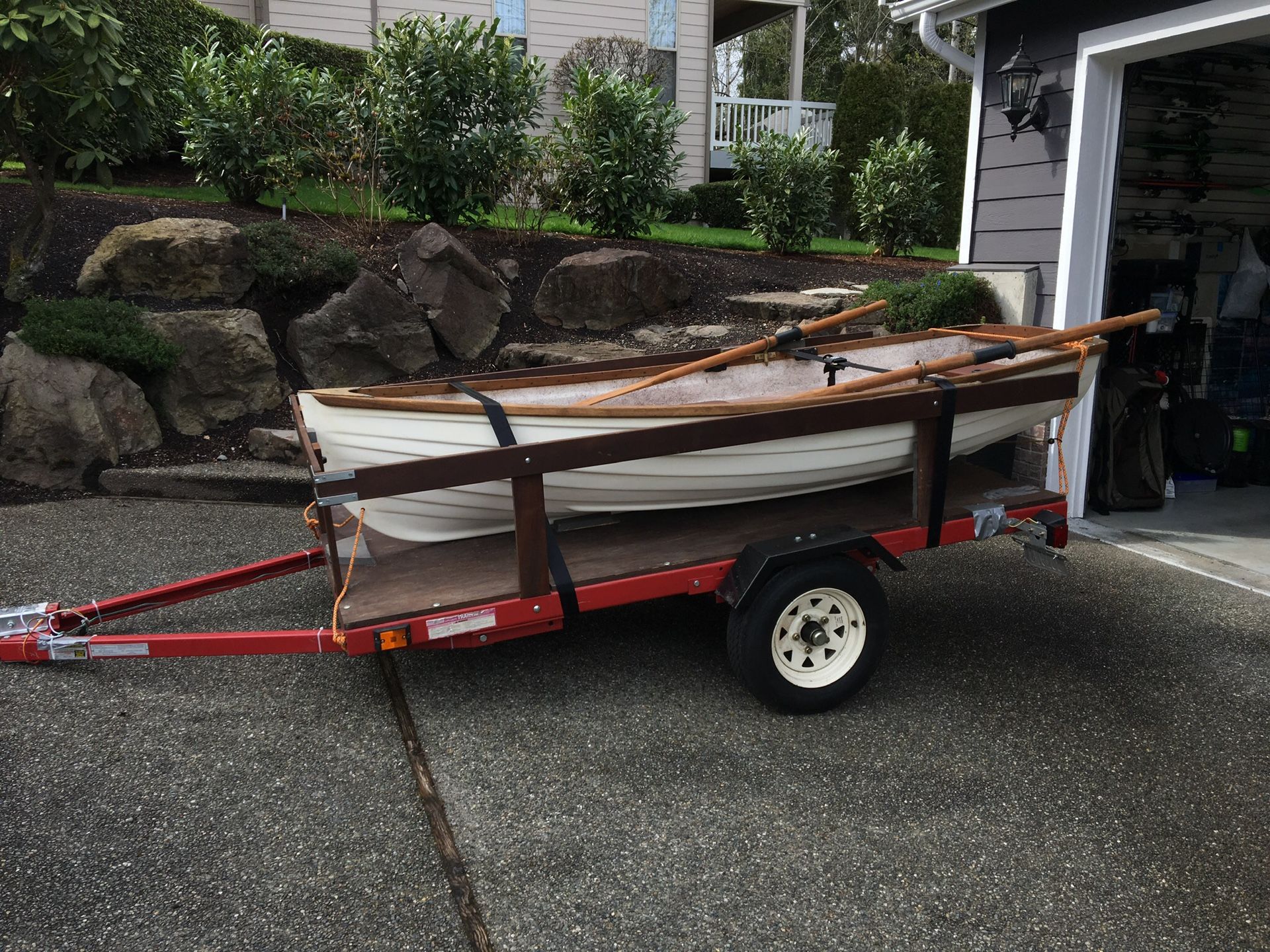 9-Foot Fiberglass Lapstrake Inspired Dinghy