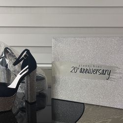 Reduced LAST PRICE ✅Gianni  Binni Women Size 7.5 Shoes 👠!