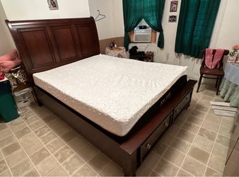 Galaxy Home Furnishings Baltimore Wood Veneer Queen Size Bed in Dark Walnut
