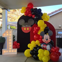 Mickey Table