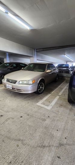 Toyota Camry Sedan