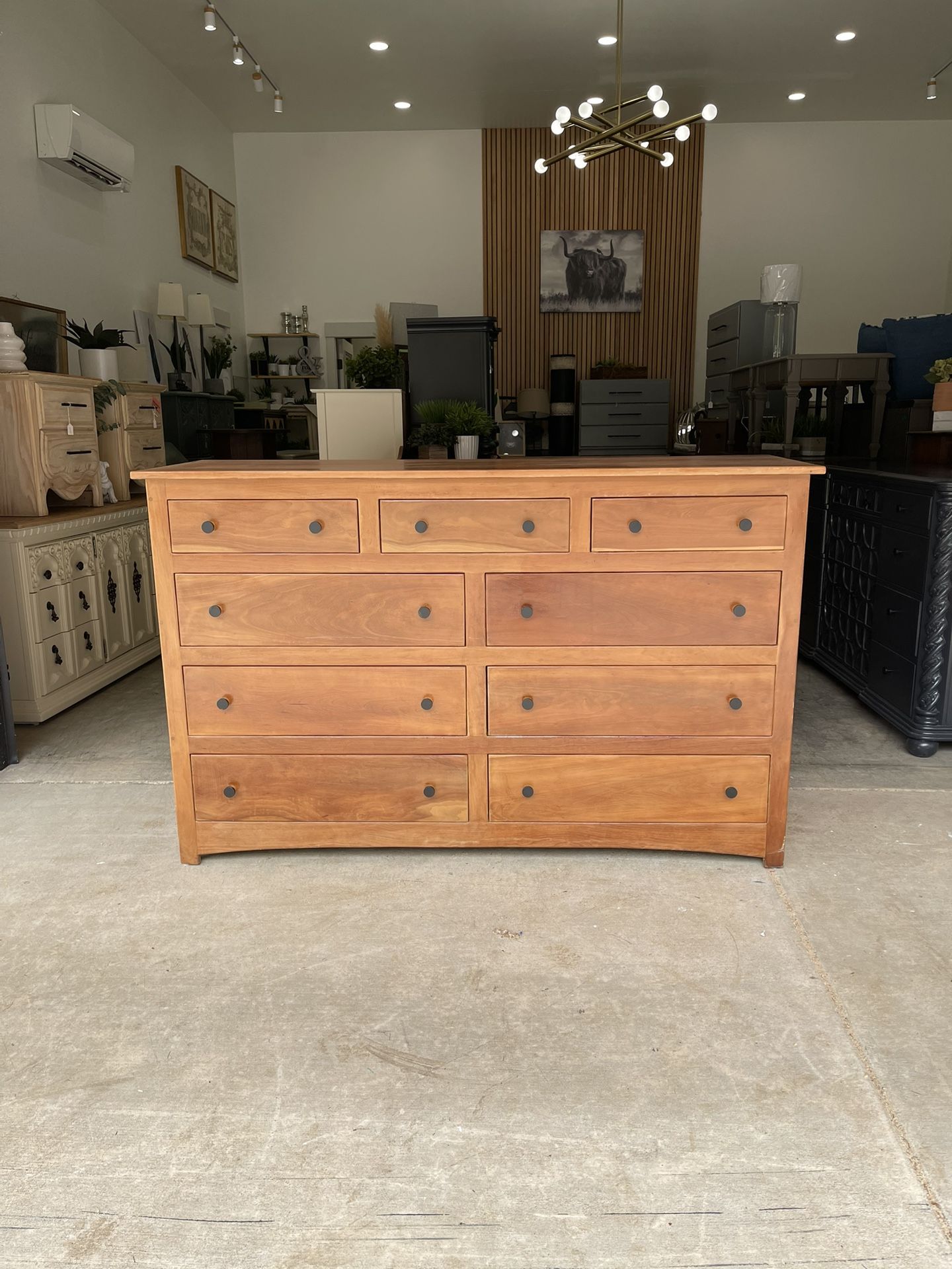 Amish Dresser Read Ad