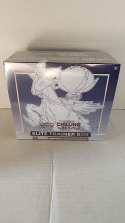 Pokémon Sword & Shield Chilling Reign Elite Trainer Box