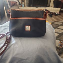 Dooney Bourke 