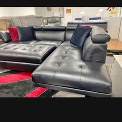 *Living Room Special!!!*---Modern Ibiza Black Leather Sectional Sofa W/Ottoman---Now $899!!!---Delivery And Financing👏