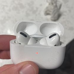 Apple AirPods 