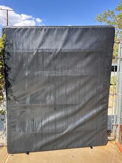 Truck bed cover