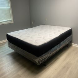 Queen Mattress With Rails Frame And Box Spring - Free Delivery 🚚 Today
