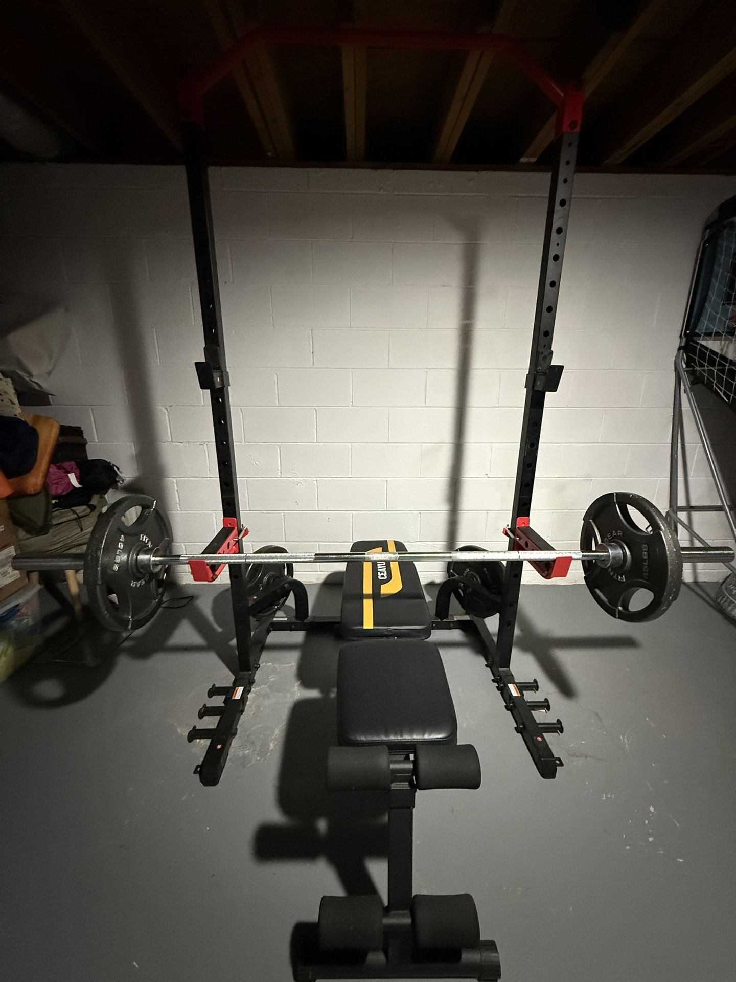 🔥 FULL Home Gym Setup – Squat Rack + 300 lb Olympic Plates + Adjustable Bench – $500 (Pickup Only) 🔥