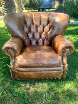 Leather Tufted Club Chair