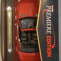 Maisto Premiere Edition 1/18 Mercedes Benz SL Class Convertible Red Diecast
