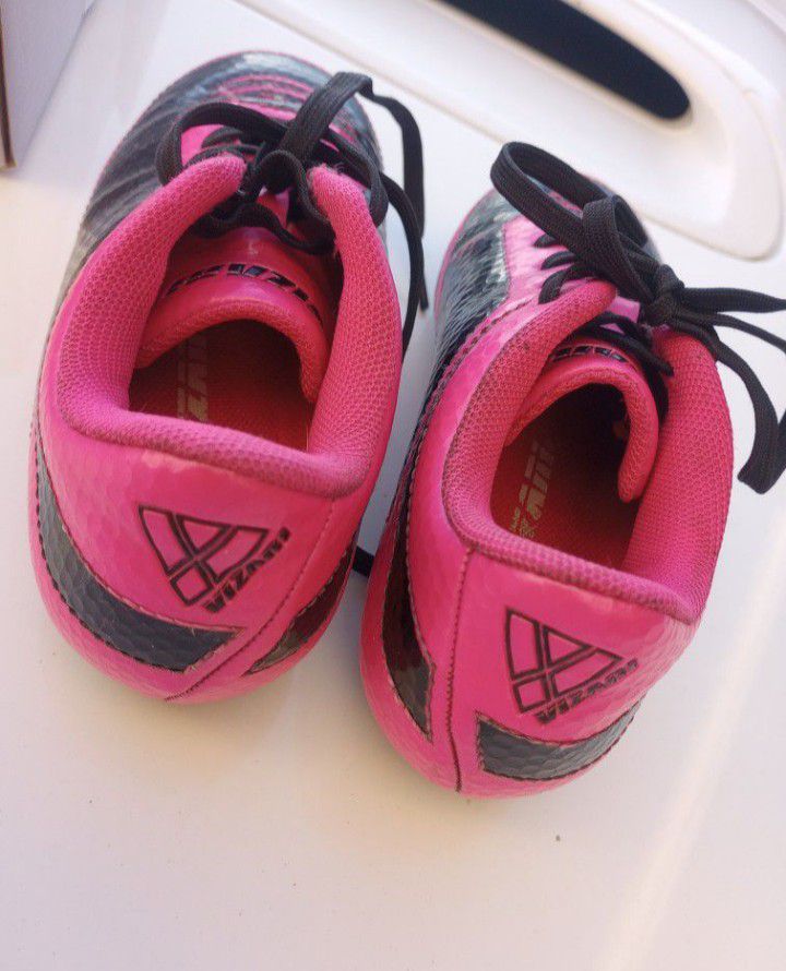 Vozari Pink girls soccer Shoes 11C Worn Twice