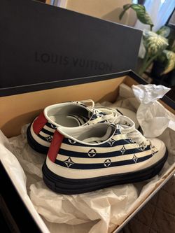 LV SNEAKERS