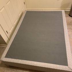 Boxspring (full size)