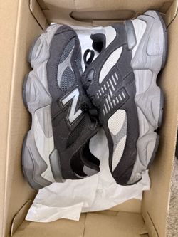 New Balance 9060 Unisex Kids size 1.5