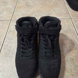 Black Filas Mens Sz 10