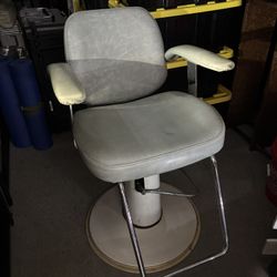 Vintage Salon Chair 