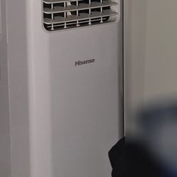 Hisense Portal Air Conditioner Works Great