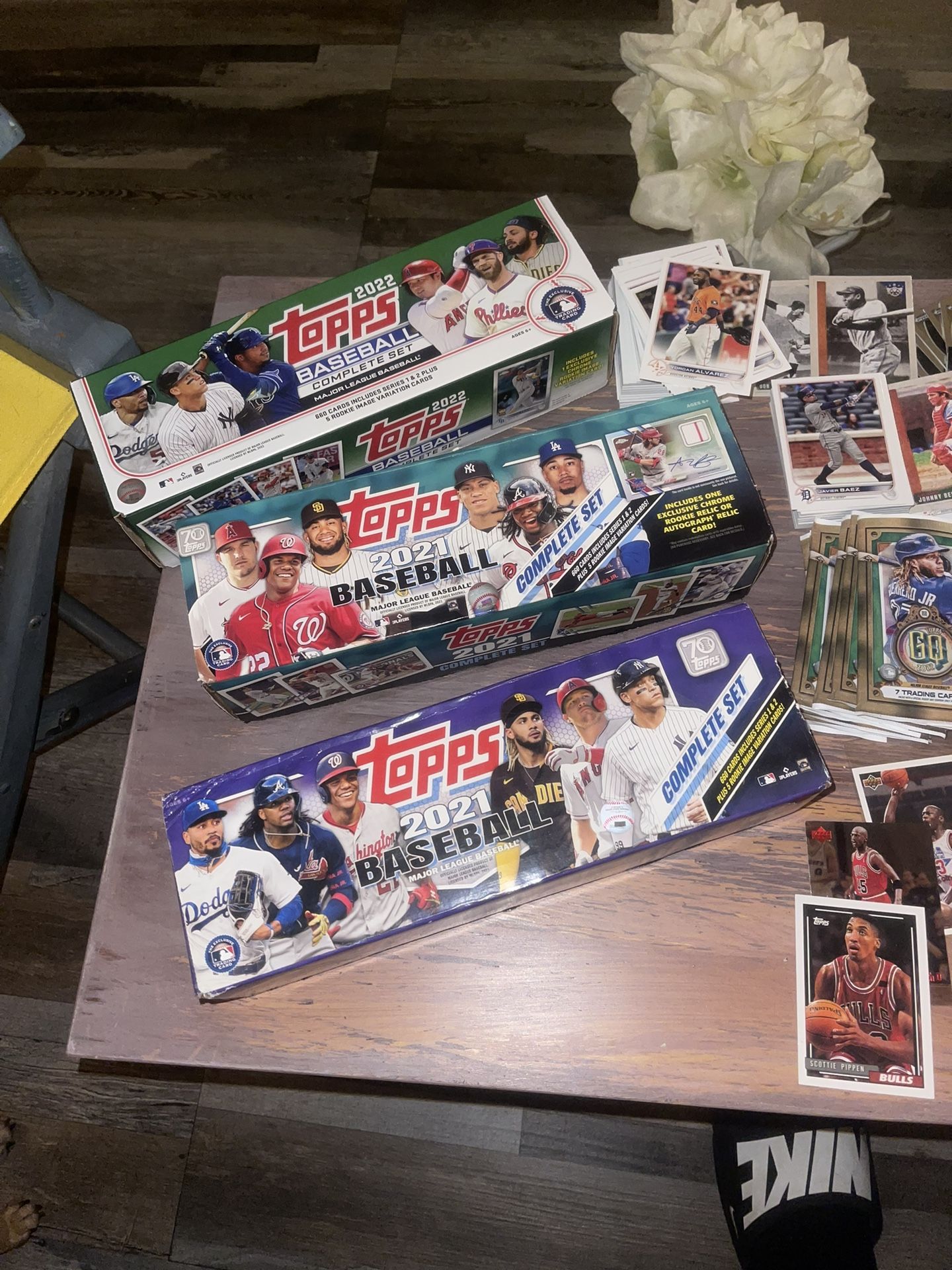 Baseball / Basketball / Football / Pokémon Cards