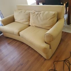 Sofa 20 Bucks
